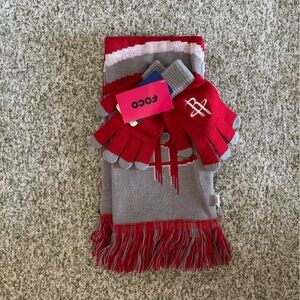 Houston Rockets. Women’s gloves and scarf set by Foco. New with tags. NBA.